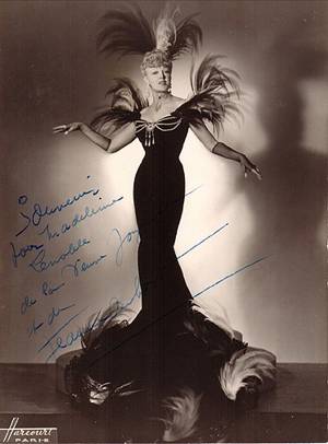 Jeanne Aubert dans "la veuve joyeuse, 1942